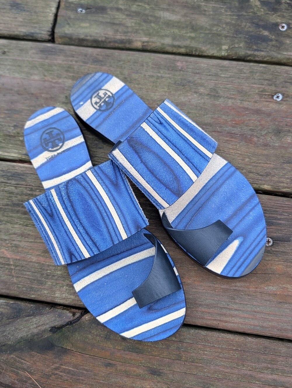 Tory Burch Blue Learher Woodgrain Pattern Sandals, Women's size 9